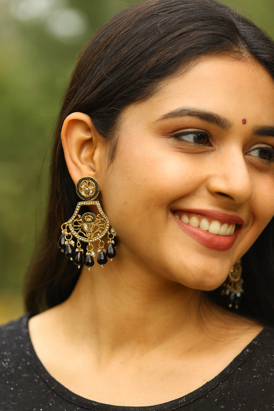 Black Beaded Kundan Earrings – Gold Finish Ethnic Design